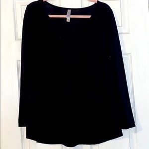 LuLaRoe Black Lynnae. Lightly worn size L